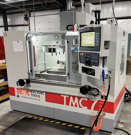 Southwestern Industries #Trak-TMC7, RMX Control, 30" X, 20" Y, 20" Z, 4-Axis, #40, 8000 RPM, 16 automatic - Image 2
