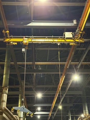 2 Ton, Obrien O'Brien, under-running bridge crane, 31' column, 18' bridge, 200' runway, pendant Control - Image 3