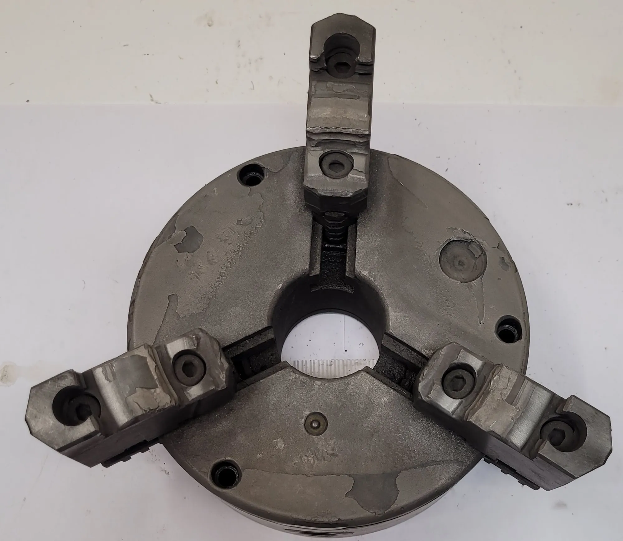 6" Bison, 3-jaw lathe chuck, 1-1/2" center hole, flat back, 94111 - Image 10