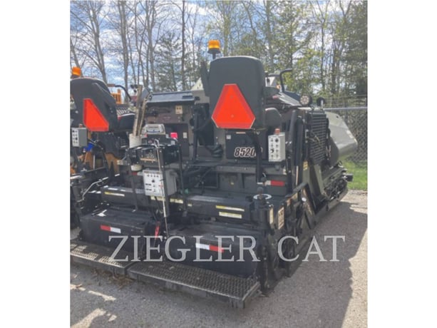 Lee-Boy 8520C, Asphalt Paver, 1435 hours, S/N: 372809, 2023 - Image 3