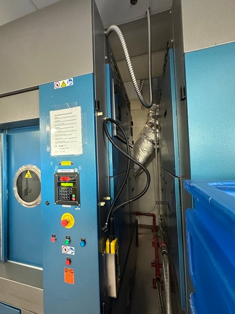 225 Lb. B & C Technologies #DI-225, Natural Gas Dryer, reversing drum, tilt function, microprocessor - Image 6