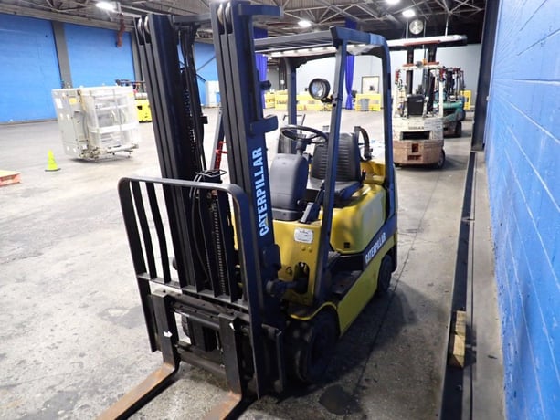 2,000 lb. Mitsubishi Caterpillar #FGC18K, Propane Forklift, 42" forks, AS IS - Image 6