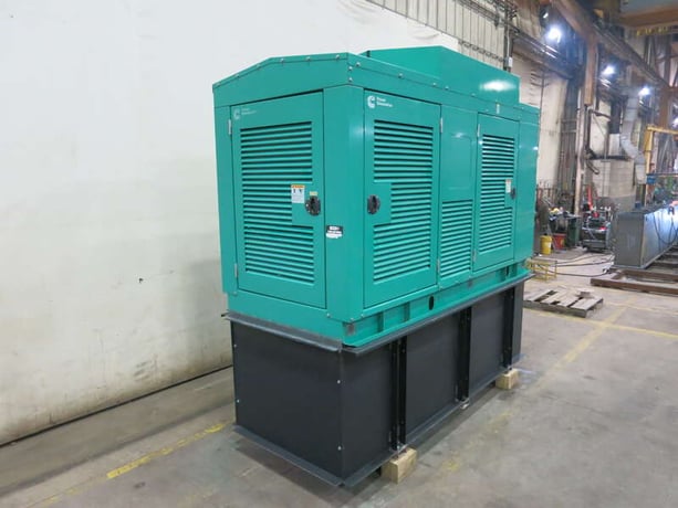 250 KW Cummins #DQDAA, diesel generator set, 277/480 Volts, 85 hours, 464 HP @ 1800 RPM, QSL9-G7 engine, EPA - Image 2