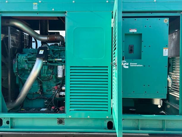 250 KW Cummins #DQDAA, diesel generator set, 277/480 Volts, 85 hours, 464 HP @ 1800 RPM, QSL9-G7 engine, EPA - Image 6