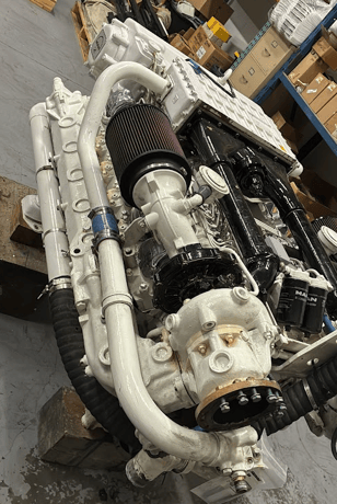 1183 HP Man #D2842-LE-406-V12, marine diesel engine, 2300 RPM, 1000 hours, Ex-Garlington 6, sound attenuated - Image 4