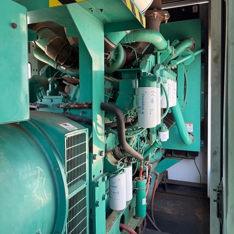 1000 KW Cummins / Onan #DFHD, diesel generator set, 277/480 Volts, 3-phase, 1490 HP @ 1800 RPM, QST30-G5 - Image 3