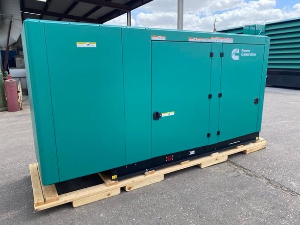 200 KW Cummins #C200N6B, Natural gas generator set, 120/208 Volts, 3-phase, 310 HP @ 1800 RPM, QSJ8.9G-G3 - Image 1