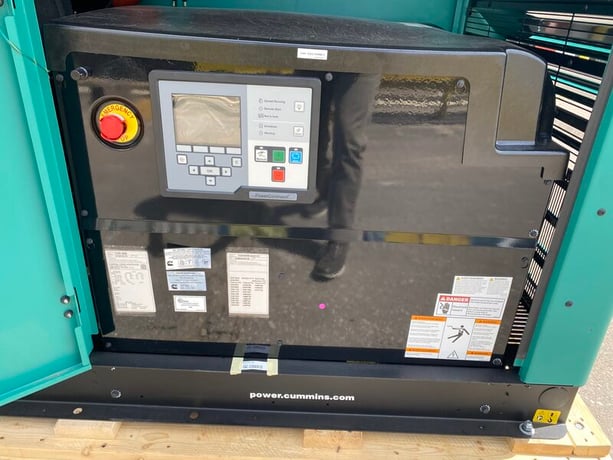 200 KW Cummins #C200N6B, Natural gas generator set, 120/208 Volts, 3-phase, 310 HP @ 1800 RPM, QSJ8.9G-G3 - Image 5