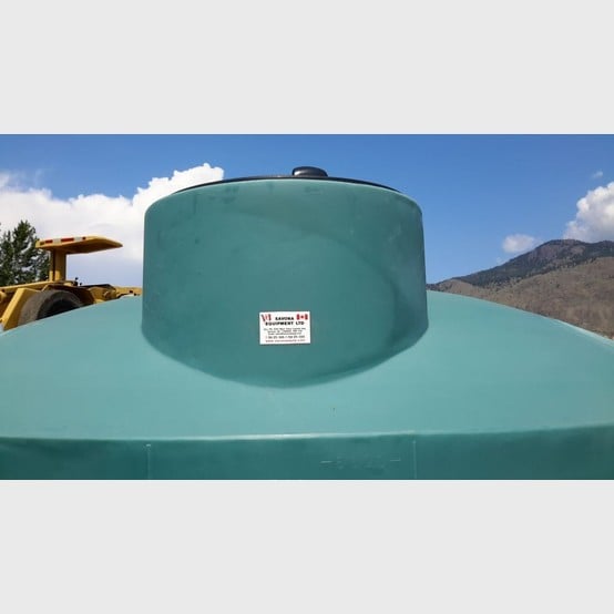 1,500 Gallon Vertical Polyethylene Tank, 84" diameter x 80" H, 6,750 Liters, 2" Fitting, NEW, N - Image 2