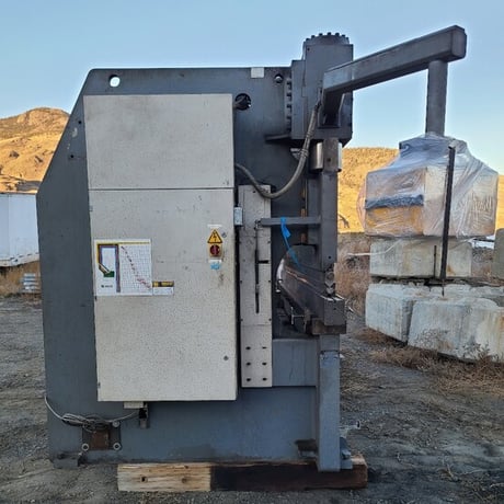 225 Ton, Haco #ERMS36225, CNC Press Brake, 12' overall, 124" Between Housing, 12" Throat, 8" Stroke, 575 V. - Image 4