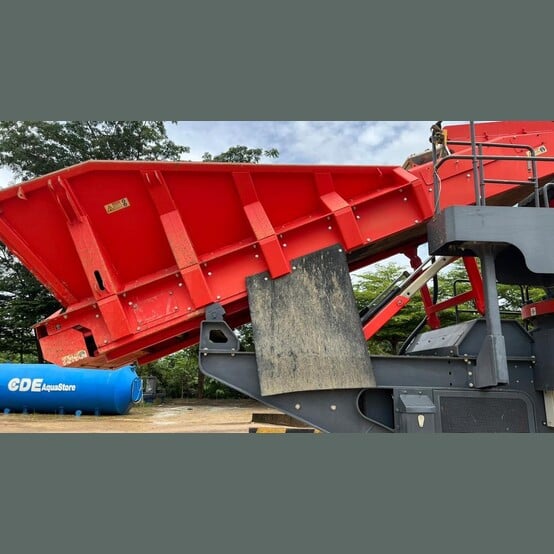 Sandvik #QH441, Mobile Cone Crusher, 8,000 Machine Hrs, 9,985 Engine Hrs, 2016 - Image 5