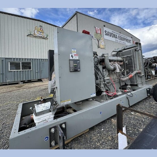 250 KW MTU #DS250, Diesel Generator, 120/208 Volt, 418 HP MTU engine, 1800 RPM, 1000 amp Square D main - Image 1