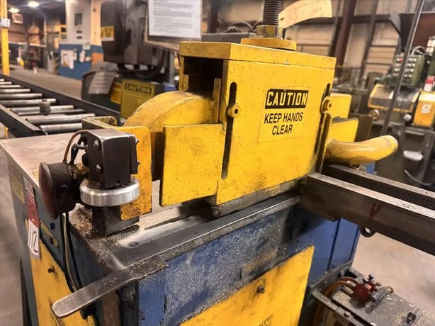 Niles Simmons #SimCut-S180, up-acting aluminum saw, collection system & infeed conveyor - Image 3