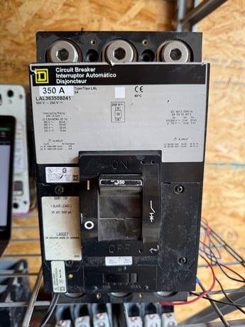 350 Amps, Square D, LAL363508041, Molded Case Circuit Breaker, 600 VAC/250 VDC, 3-pole - Image 1