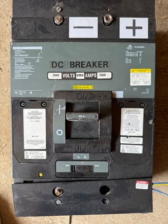 600 Amps, Square D, MHL3660033DC, Molded Case Circuit Breaker, 600 VDC, 3-pole - Image 1