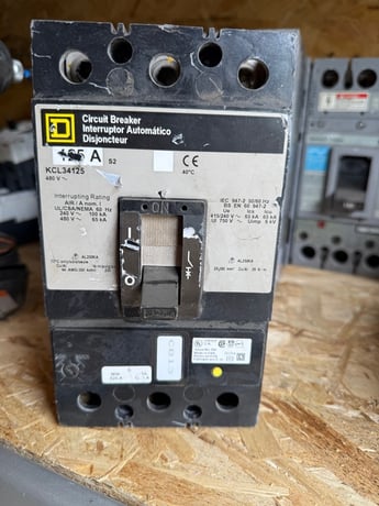 125 Amps, Square D, KCL34125, Molded Case Circuit Breaker, 480 Volts, 3-pole - Image 1