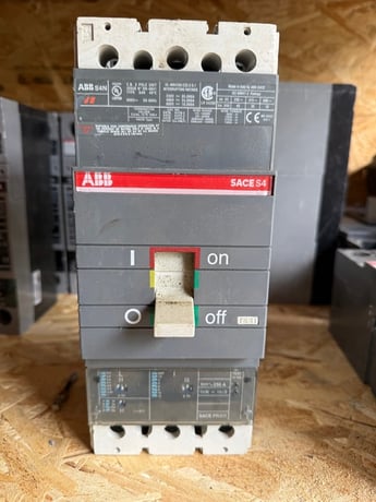 250 Amps, ABB SACE, LR54280, Molded Case Circuit Breaker, Tmax Series, 600 VAC - Image 1