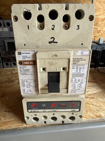 400 Amps, Eaton/Cutler Cutler-Hammer, HKDDC3400F, Molded Case Circuit Breaker Frame, 600 VAC/250 VDC, 3-pole - Image 1