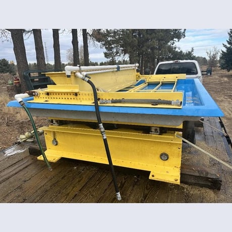 Action Instruments Mining #M10, 8 TPH Hydraulic Wave Table, Gold Concentrating Table, -40 Mesh Feed - Image 3
