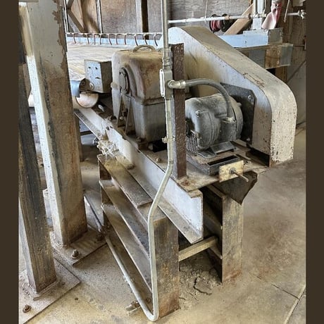 Deister #No. 6, Full Size Gold Concentrating Table, Rubber Riffled Deck, Belt Drive - Image 2
