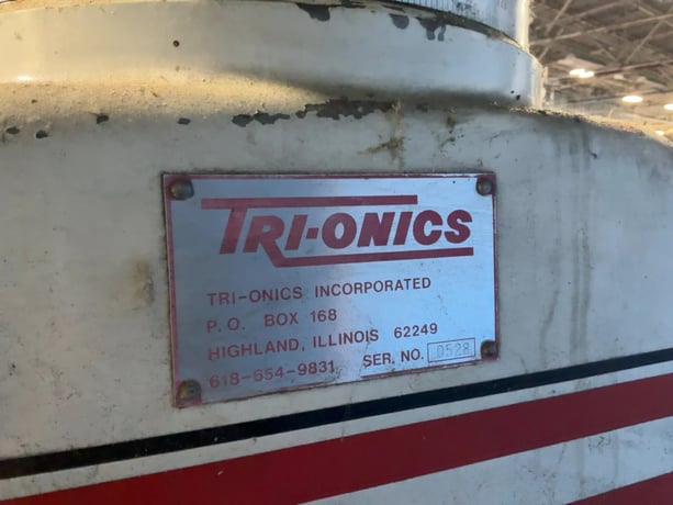 Tri-onics, vertical mill, 50x10" table, 3 HP, 220/440 V. - Image 5