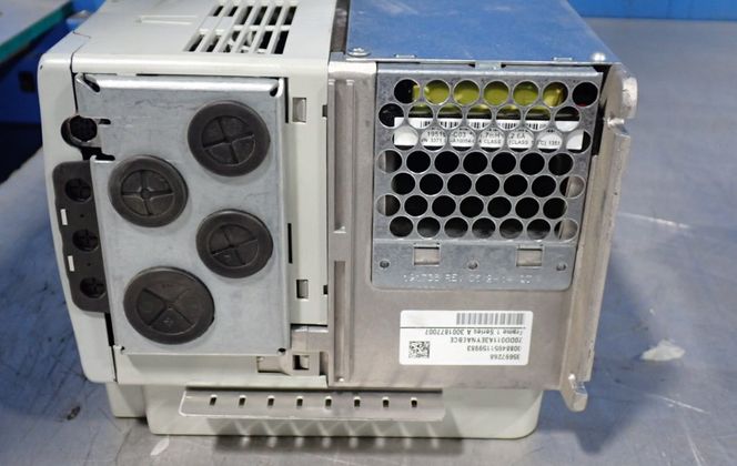 7.5 HP Allen-Bradley #20DD011A3EYNAEBCE, PowerFlex 700S AC drive, 342-528 Volts, 2014 - Image 7