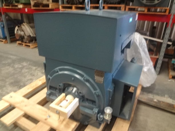 900 HP 3600 RPM Siemens, Frame 588S, weather protected enclosure type 2, SB, new, 2300/4160 Volts (2 - Image 2