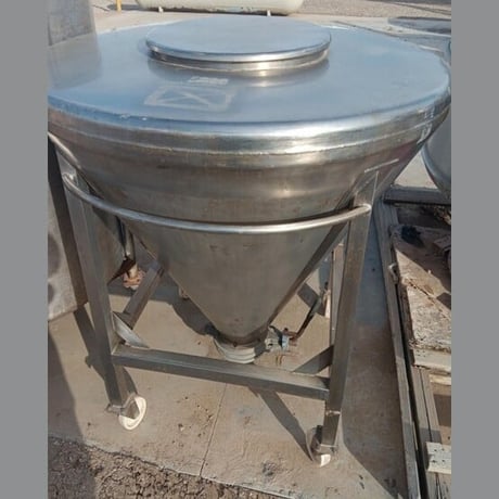 150 gallon Stainless Steel conical tank, 44.5" diameter x 42" high, removable lid - Image 1