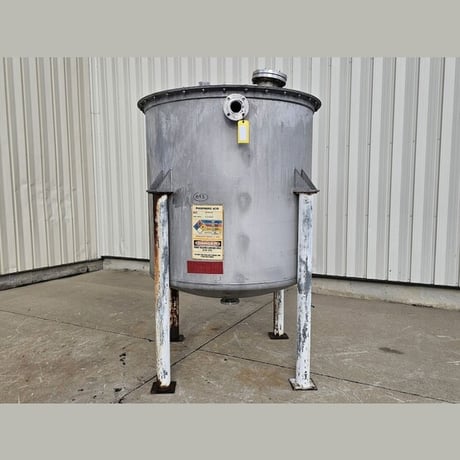 630 gallon Stainless Steel tank, 60" diameter x 58" straight side, bolted top cover, dished bottom - Image 1