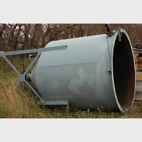 Rubber lined tank, 7' diameter x 10' deep, 12' total height, 3" discharge, angle iron legs - Image 2