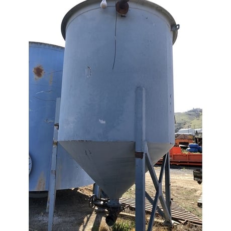 Rubber lined tank, 7' diameter x 10' deep, 12' total height, 3" discharge, angle iron legs - Image 3