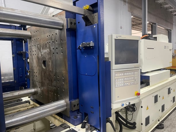 337 Ton, 15.1 oz., Haitian Zhafir #VE3000/1100H, injection molding machine, 50mm screw, 2016 - Image 7