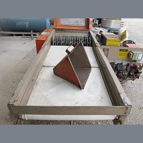 Amacoil Conveyor Granulator, Belt Feeder, Screw Take Away, 3/4 HP, 208-230/460 V., 3 Phase, 60 Hz. - Image 2