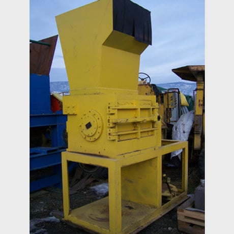 Cumberland Shredder, 32" x 16" Feed, 30" x 20" diameter Rotor, Dual Cutting Edge - Image 1
