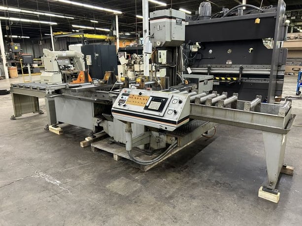 18" x 20" Hem #V100LA-2, automatic vertical tilt frame band saw, power tilt, 5 HP, coolant system - Image 3