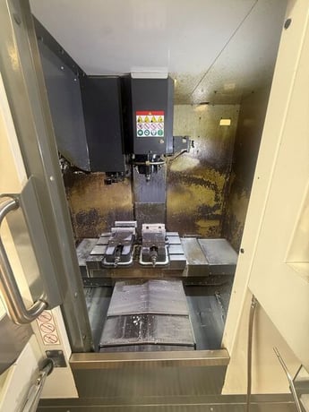 Haas #DT-1, CNC vertical machining center, 5-Axis, 20" X, 16" Y, 15.5'Z, 10000 RPM, rigid tapping, chip - Image 2