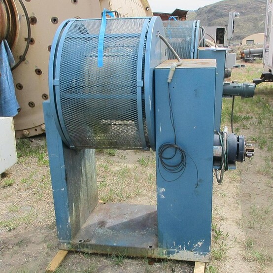 1' x 1' U.S. Stoneware, batch mill - Image 1