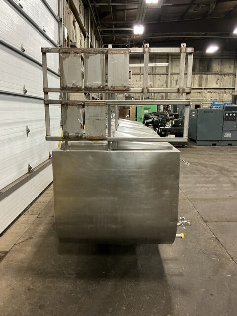 750 gallon Stainless steel, (5) compartment mixing tank, (5) motors, 1/2 HP, 230/460 V. - Image 8