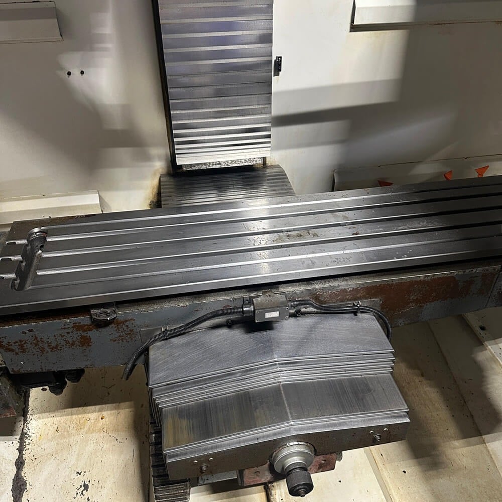 Atrump #A3-10H, CNC bed mill, 13" x60" tbl., 10 HP, 40" X, 20" Y, 20" Z, #40, 8k RPM, 3-Axis rigid head - Image 3