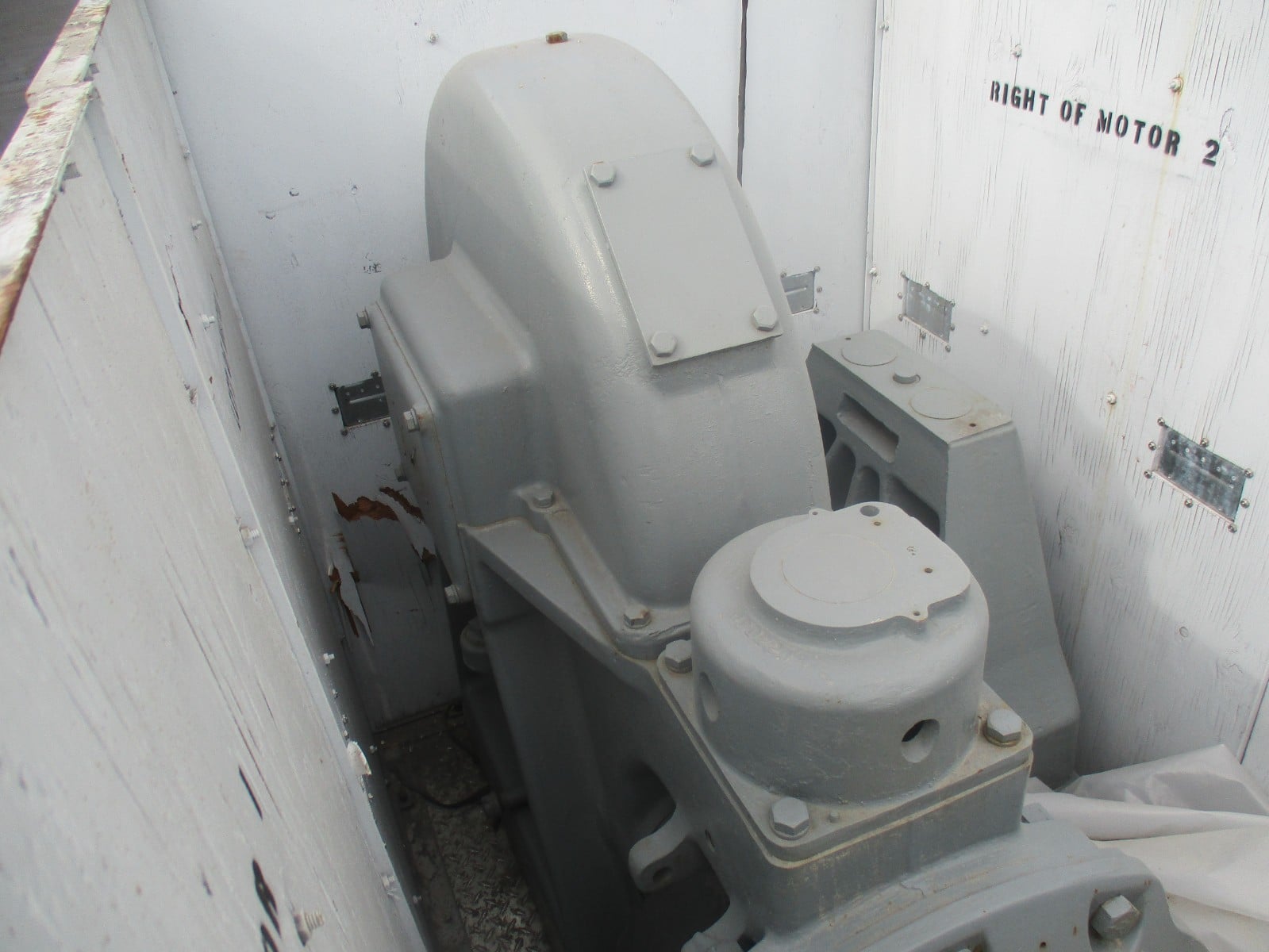 3500 Lb. Westinghouse / Reuland, geared overhead elevator traction machine - Image 9