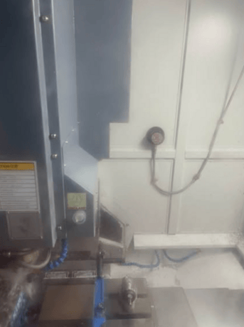Akira-Seiki #V2.5, CNC Vertical Machining Center, 3-Axis, 30" X, 17.5" Y, 20.5" Z, 15.8" x 35.8" Table, 20 - Image 3