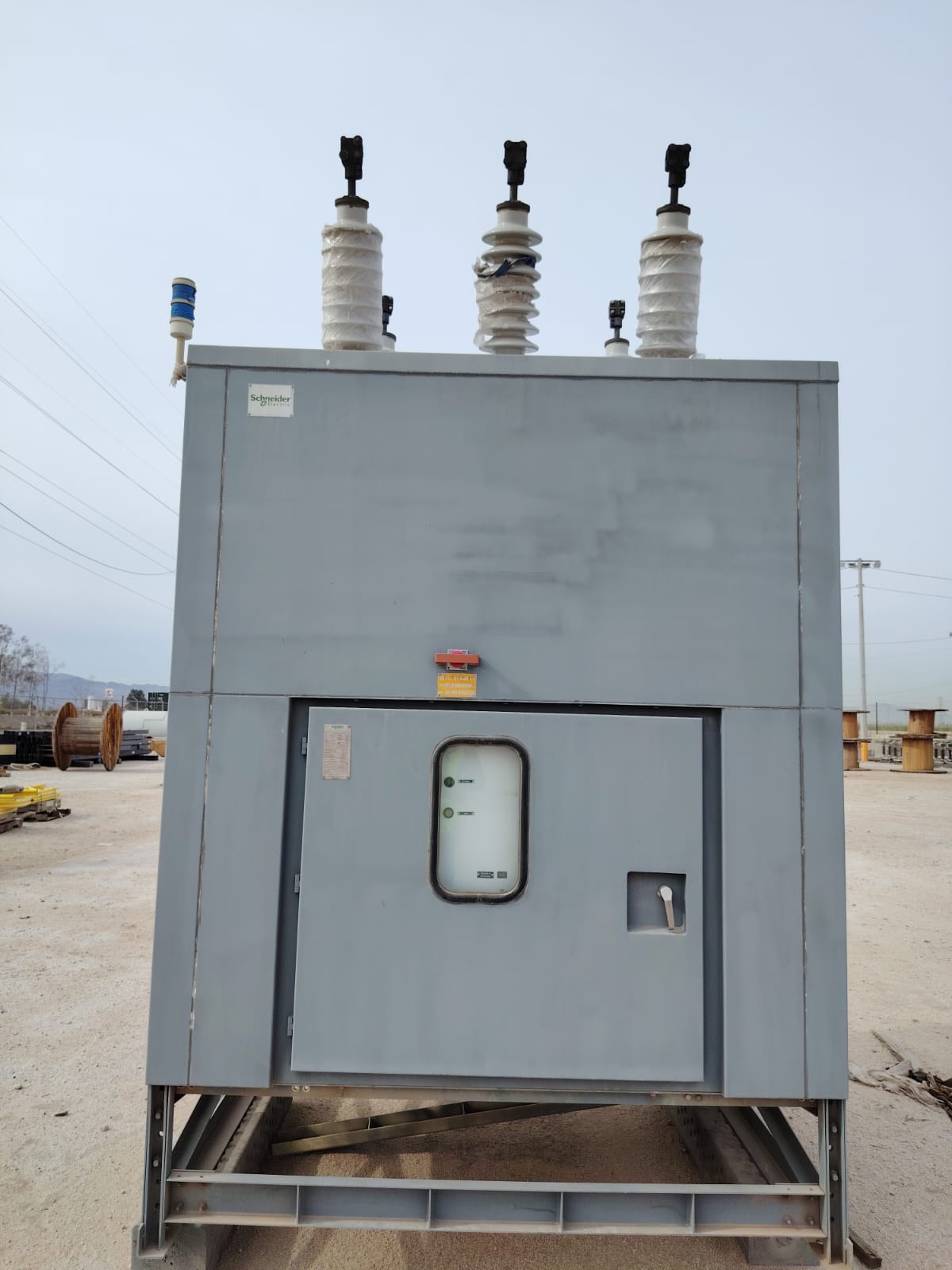 1250 Amp, Schneider Electric #EAX-38-VA, medium-voltage o, 38 kV, NEMA 3R, 2011 - Image 1