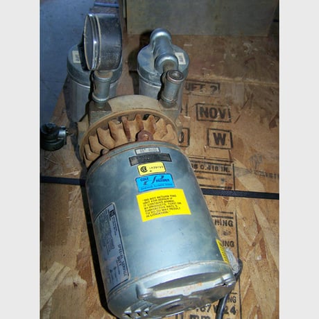 Cole-Parmer, Rotary Vane Vacuum Pump, 1/3 HP, 115 V., 1725 RPM - Image 2