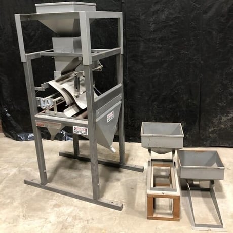 Reading Electrostatic Plate Separator, 16" distributor plate, removable feed hopper - Image 1