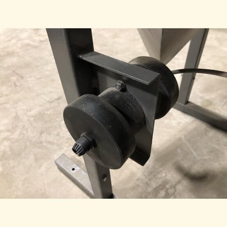 Reading Electrostatic Plate Separator, 16" distributor plate, removable feed hopper - Image 5