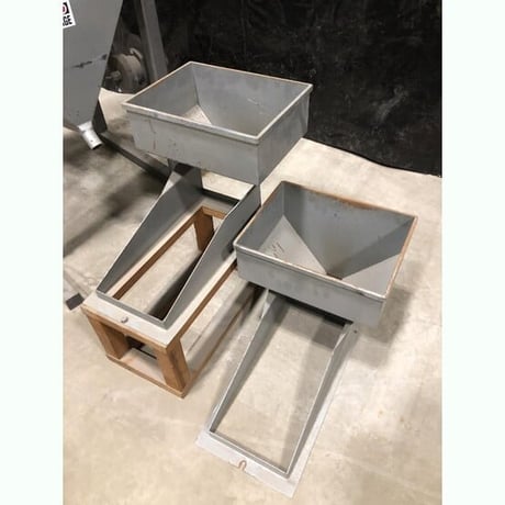Reading Electrostatic Plate Separator, 16" distributor plate, removable feed hopper - Image 6
