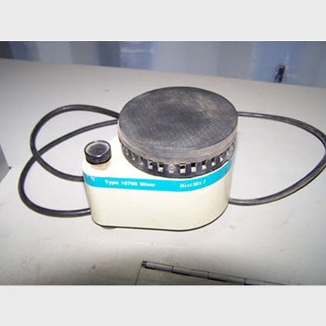Thermolyne #16700, Mixer - Image 1