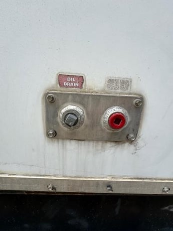 880 KW Cummins #880GFLC, Natural Gas Generator, 1334 HP, sound attenuated enclosure, GTA50-G3 Engine, 2008 - Image 7