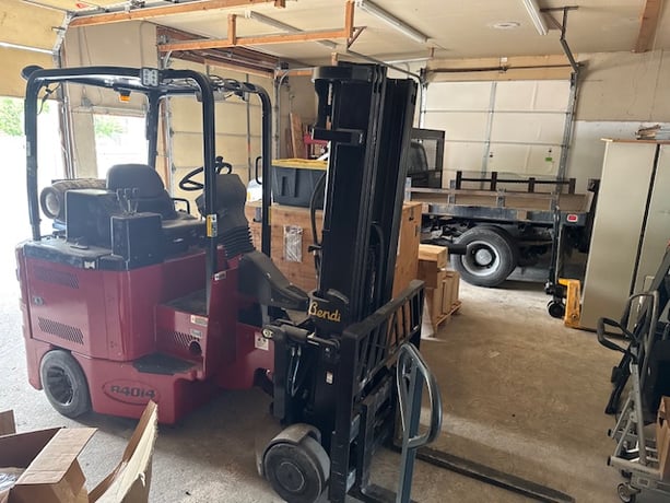 4000 Lb. Bendi #B40/4814180D, Swivel Reach Fork Lift, 198" mast, LPG - Image 1