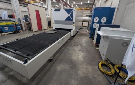 Hans #G3015HF-S, fiber laser, 5' x10' table, 122" x63" x13" travel, Rexroth servos, 1001 Control, 12 kw - Image 3